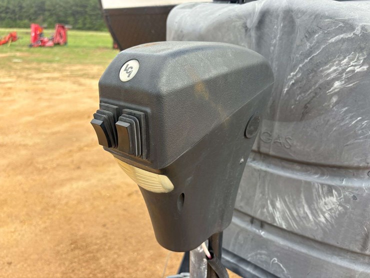 2022-open-range-by-highland-ridge-travel-trailer-image-12