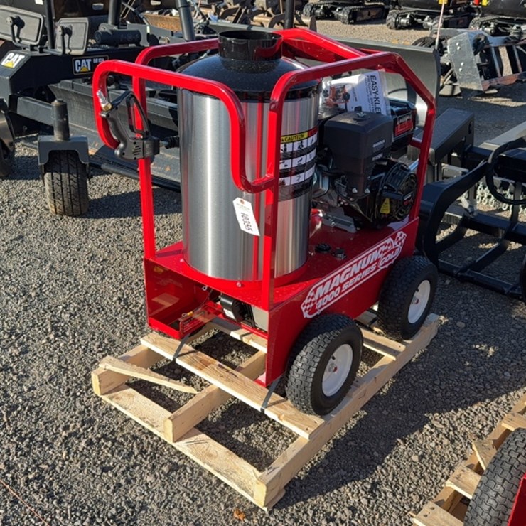 #2069 • MAGNUM 4000 PORTABLE PRESSURE WASHER