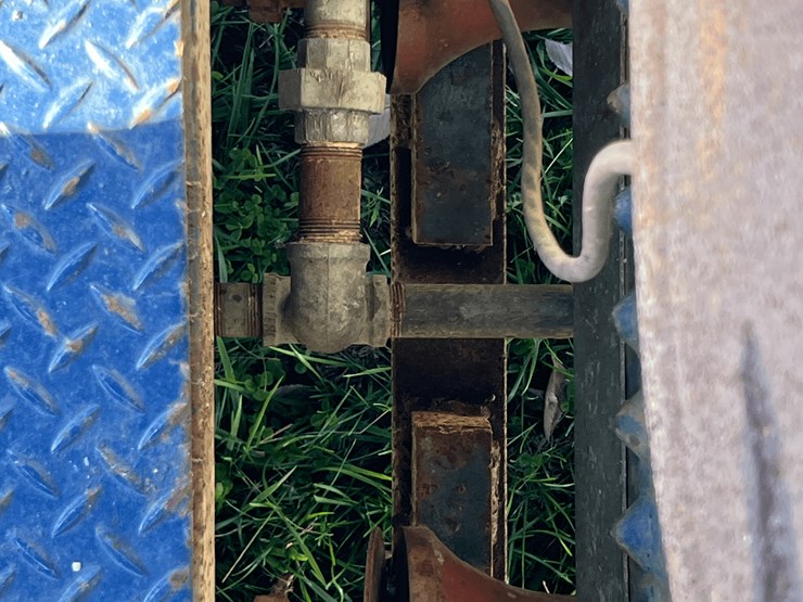 frick-steam-locomotive-with-track-image-152