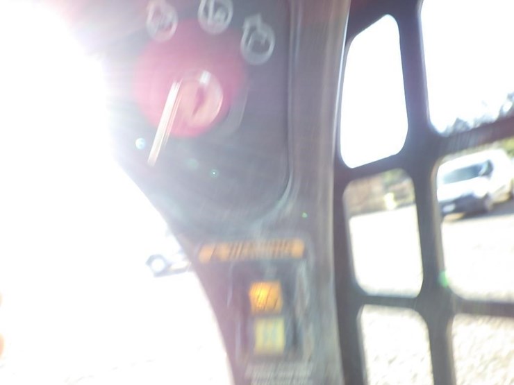 2020-bobcat-s550-image-28