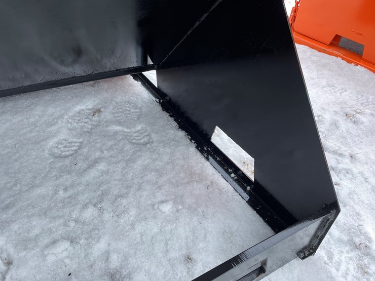 #2007-•-1.5-yard-skid-steer-mount-trash-hopper-image-11