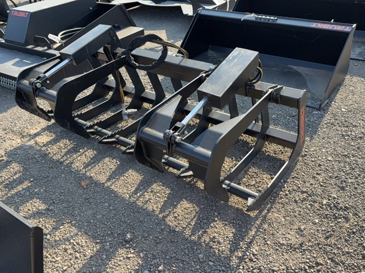 #2077-•-trubilt-72"-skid-steer-2-cyl-grapple-image-2