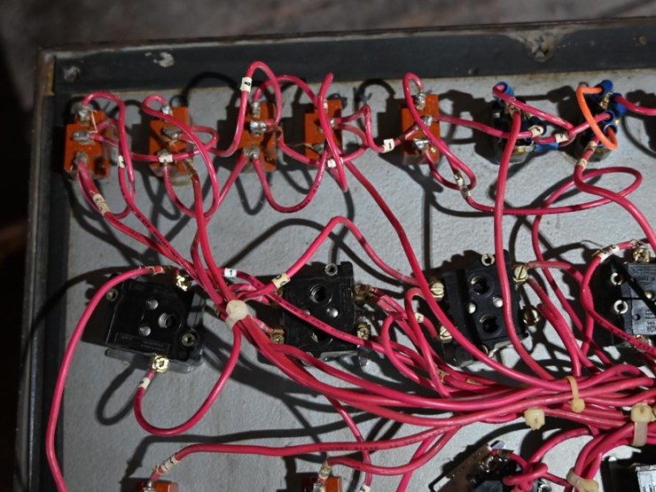 #170-•-corley-10-head-drop-saw-trimmer-image-59