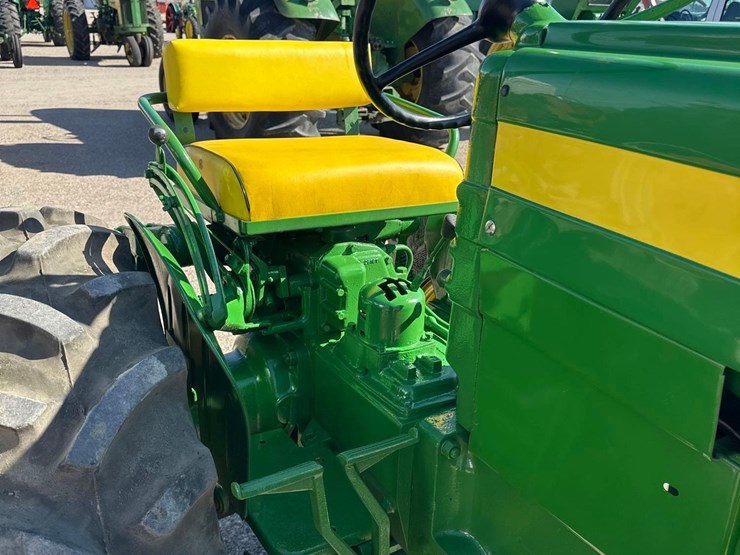 john-deere-420-image-6