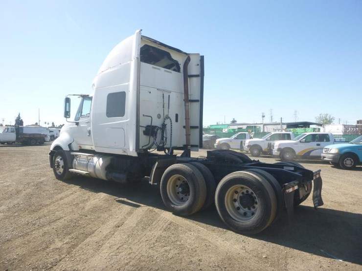 2012-international-prostar-image-3