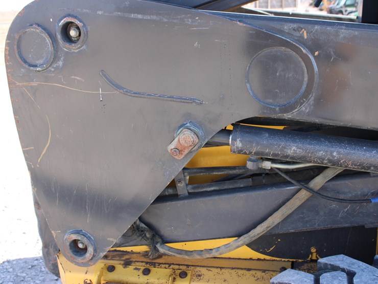 new-holland-ls190-image-39