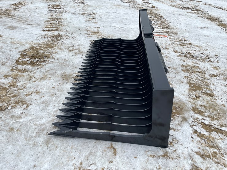 #2046-•-skid-steer-mount-72"-fine-tooth-skeleton-bucket-image-8