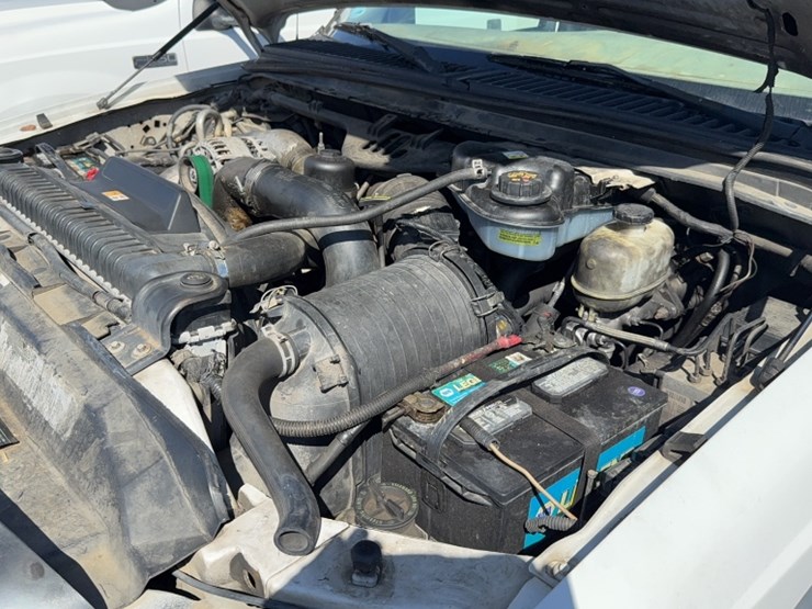 2006-ford-f450-image-25