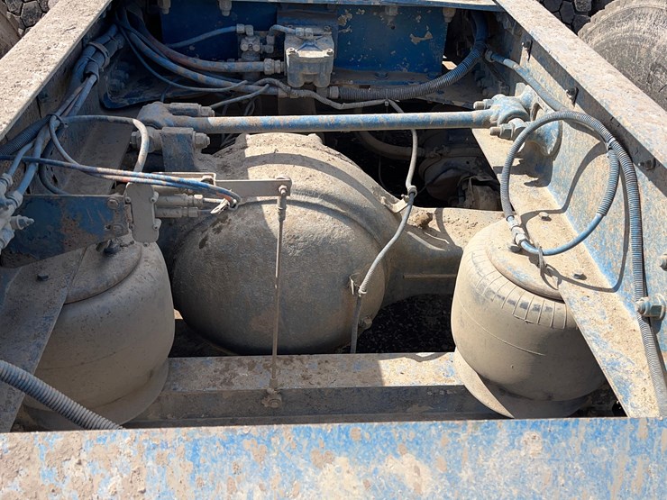 2004-kenworth-w900-image-18