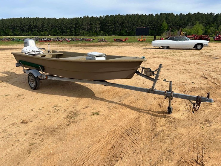 14'-fiberglass-jon-boat-w/honda-25hp-4-stroke-outboard-motor-&-trailer-image-4