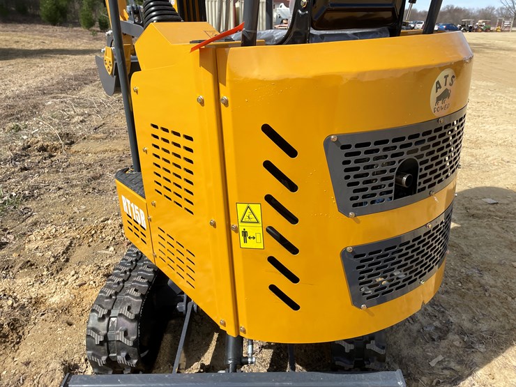 #901-•-new-land-hero-me18-mini-excavator-image-15