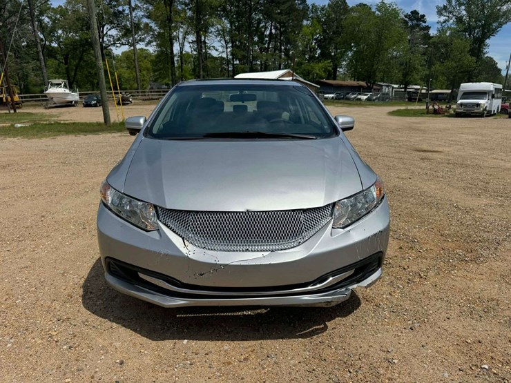 2015-honda-civic-4-door-sedan-(249,847-miles)-image-6