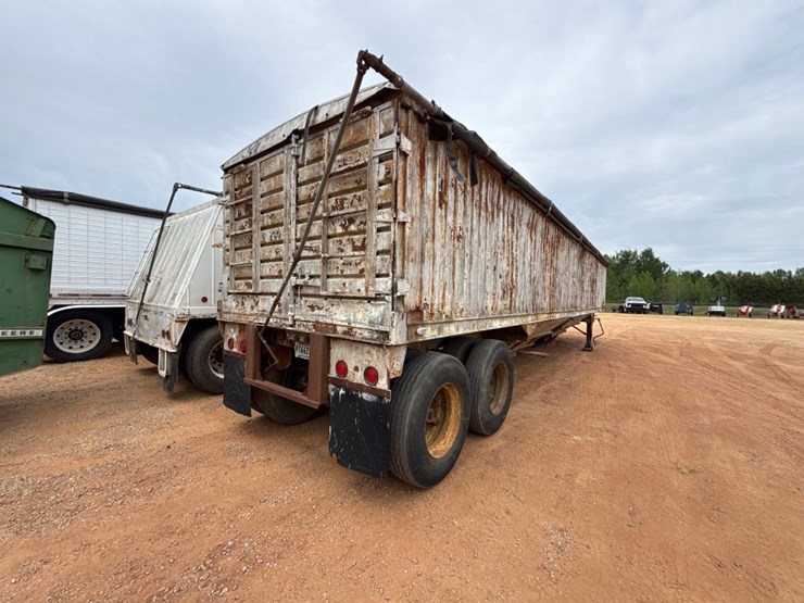1977-trailmobile-hopper-image-3