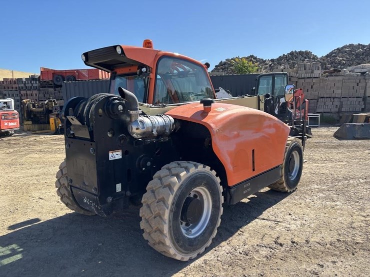 2017-jlg-g5-18a-image-3