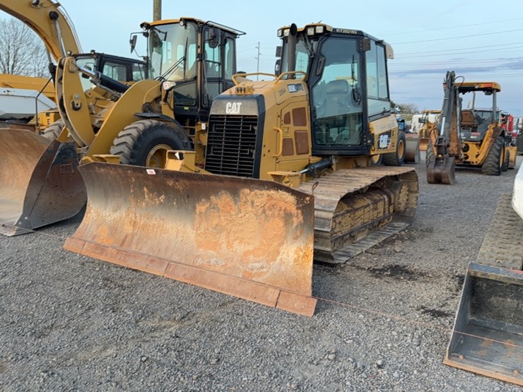 caterpillar-d5k2-lgp-image-1
