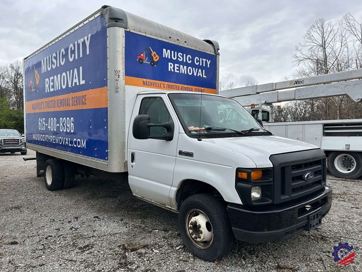 2017-ford-e450-image-5