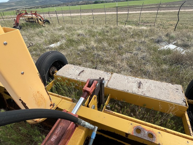 #4032-•-8'-land-leveler-image-13