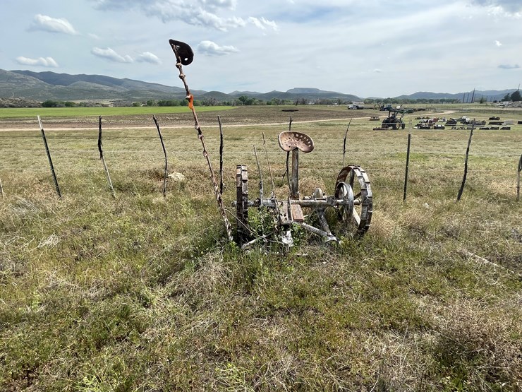 #4081-•-new-idea-sickle-mower-image-2