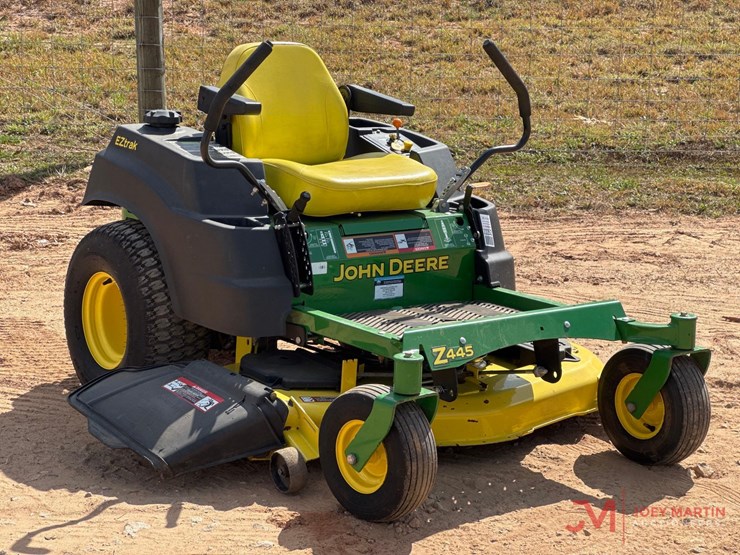 john-deere-z445-image-1