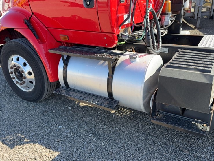 2007-international-8600-image-12