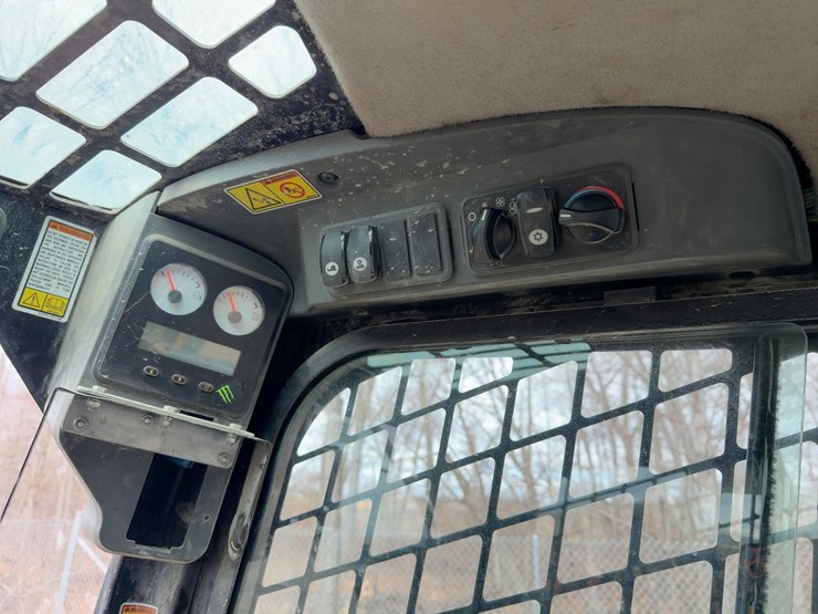 2011-caterpillar-272c-image-18