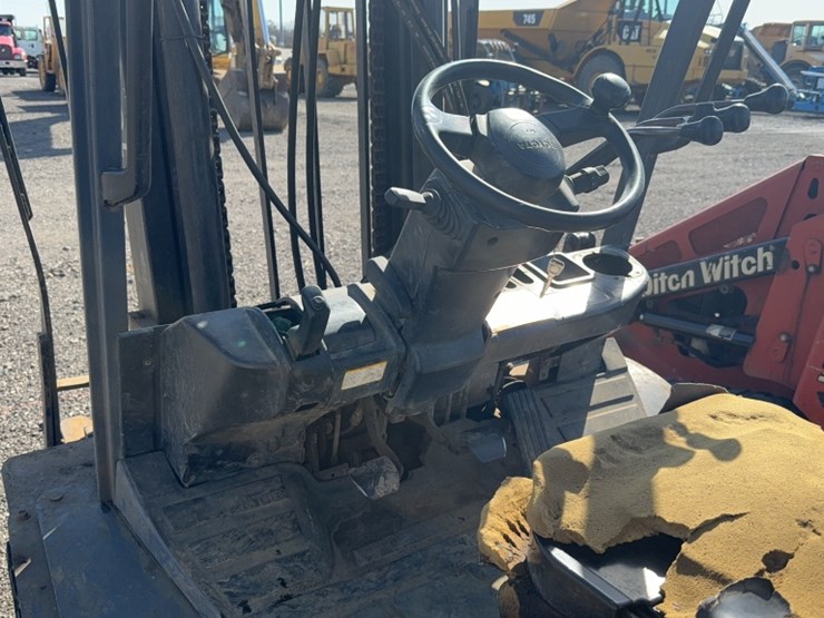 toyota-8fd35u-image-11