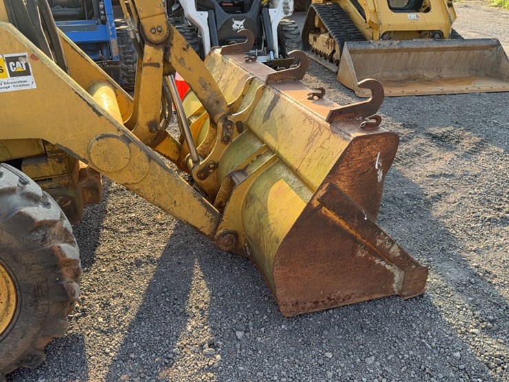 caterpillar-416c-image-4