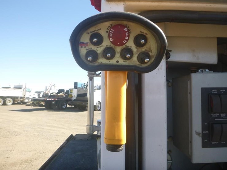 2015-ford-f550-image-10