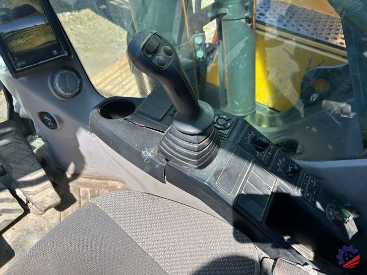 2018-volvo-ec220el-image-101