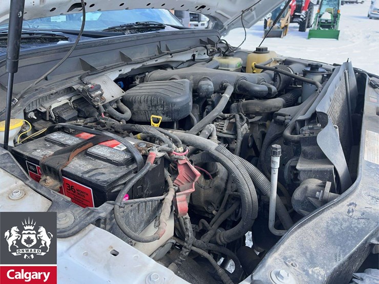 2015-ford-f550-image-24