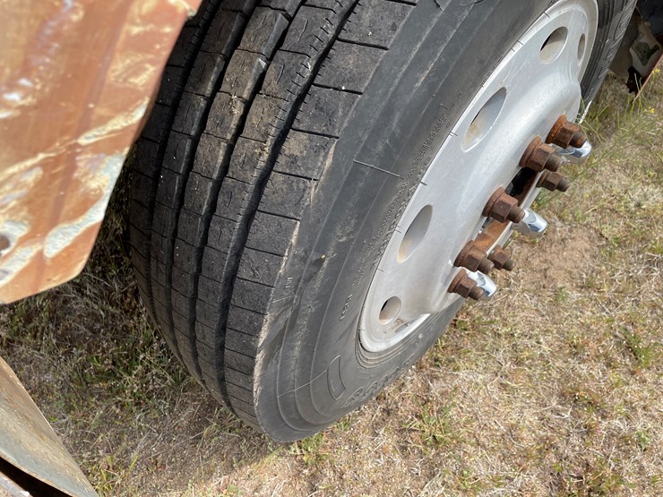 1998-peterbilt-378-image-36