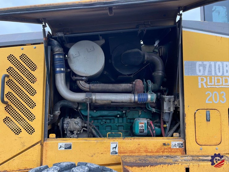 2003-volvo-g710b-image-45