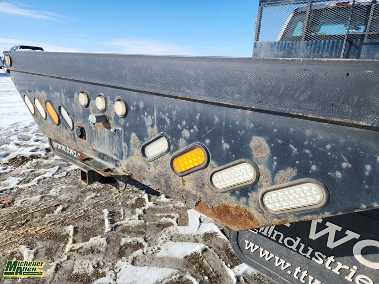 2017-ford-f350-image-39