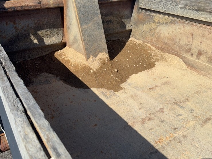 2003-kenworth-t300-image-15