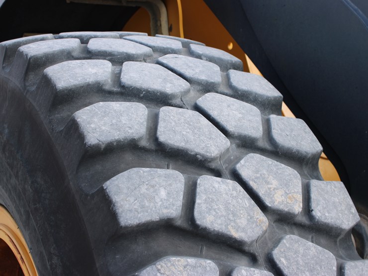 2021-deere-524p-image-88