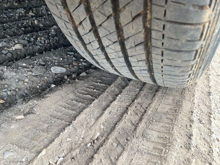 2006-bmw-325i-4-door-sedan-(178,642-miles)-image-22