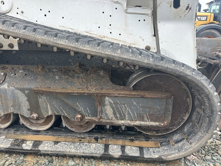 2022-bobcat-t770-image-60
