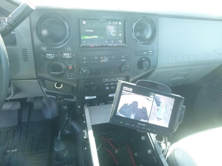 2013-ford-f550-image-18