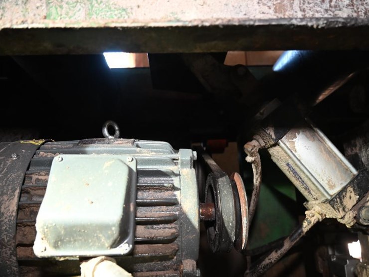 #138-•-roll-case-with-pop-up-transfers-image-12