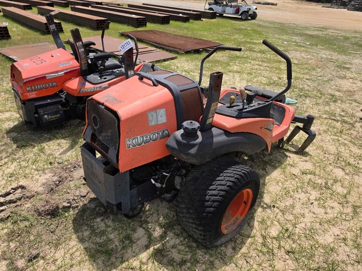 kubota-zd331-image-3