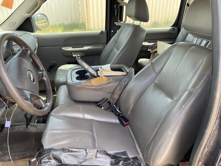 2009-chevrolet-2500-image-30