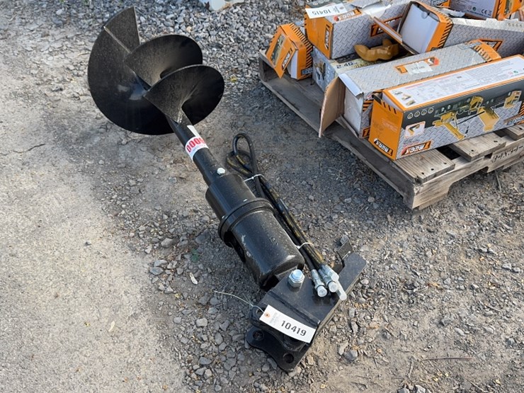 #6000-•-mini-excavator-post-hole-auger-image-3