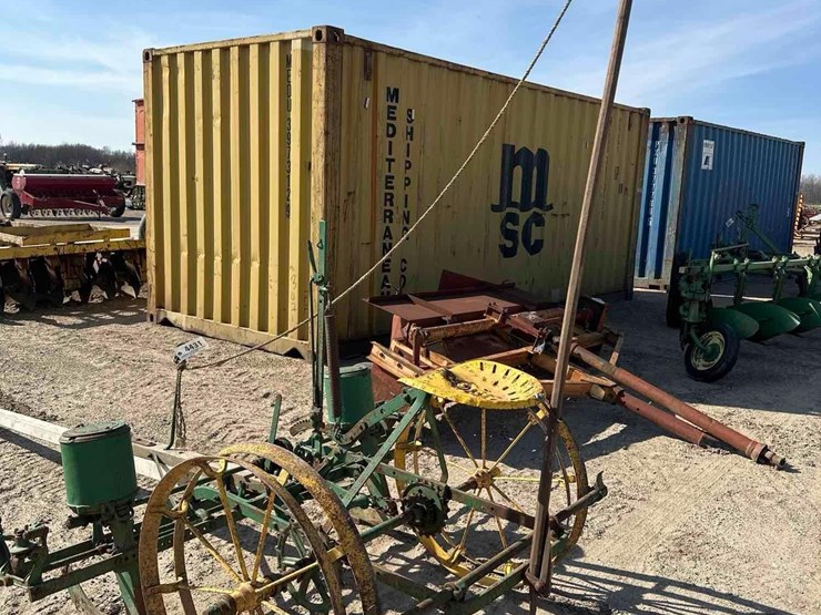 john-deere-2-image-2