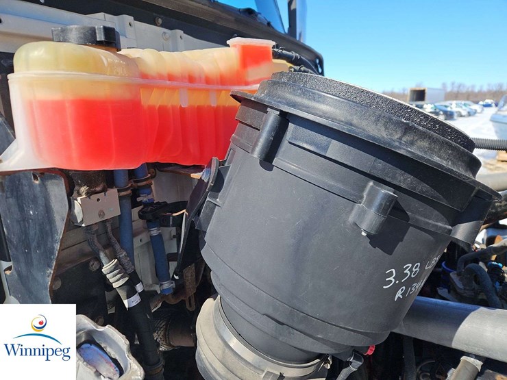 2014-western-star-4700-image-40