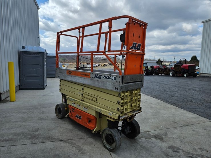 jlg-2630es-image-7