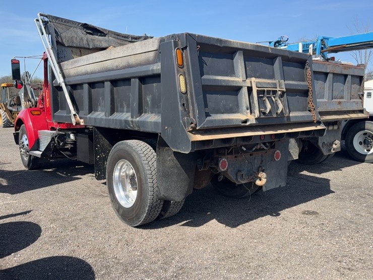 2003-kenworth-t300-image-11