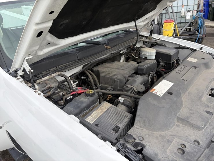 2011-chevrolet-2500-image-7