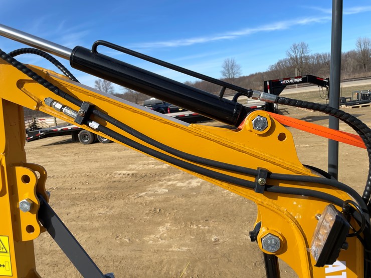 #1036-•-new-ats-rt15r-mini-excavator-image-26