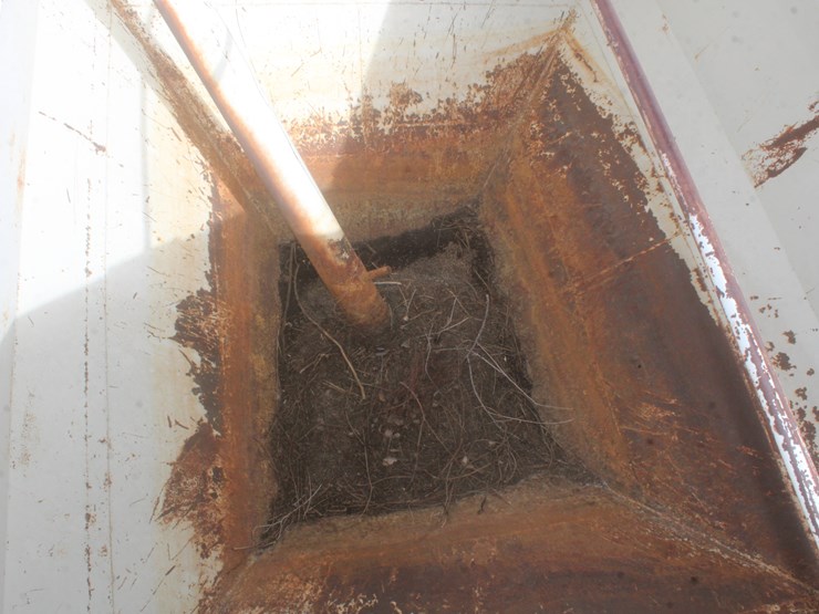 #1054-•-prairie-built-double-hopper-seed-tender-image-23