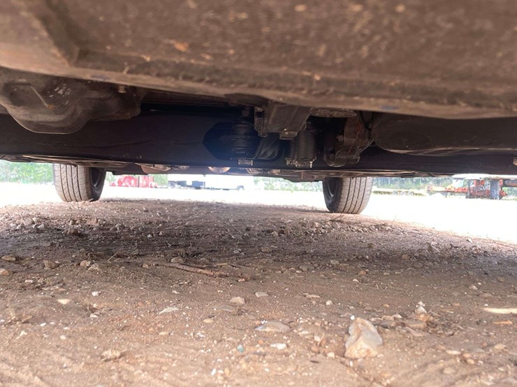 2019-nissan-versa-sv-4-door-sedan-(114,431-miles)-image-24